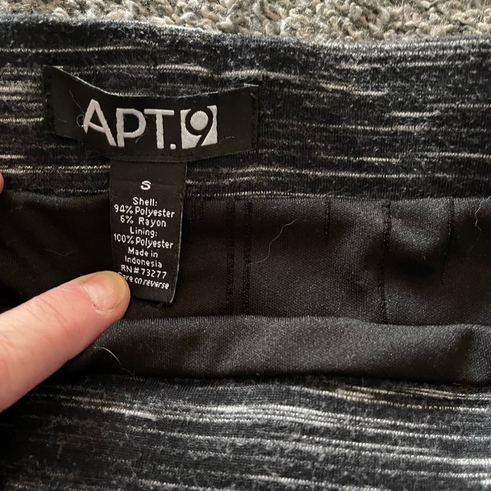Apt 9 pencil skirt - Picture 3 of 3